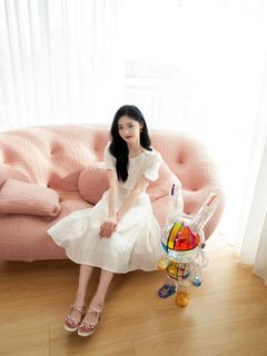 Jieqiong Zhou feet photo 15