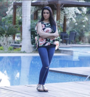 Jihane Khalil feet photo 11