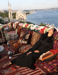 Jihane Khalil feet photo 12