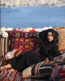 Jihane Khalil feet photo 11