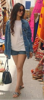 Jihane Kidari feet photo 8