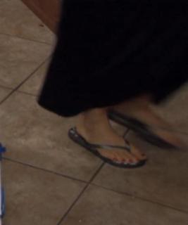 Jill Duggar Dillard feet photo 6