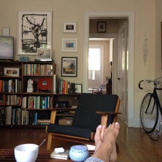 Jill Flint feet photo thumbnail