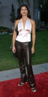 Jill Hennessy feet photo thumbnail