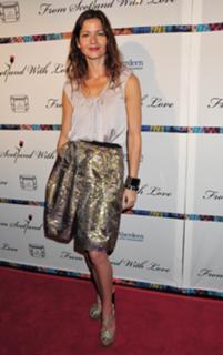 Jill Hennessy feet photo thumbnail