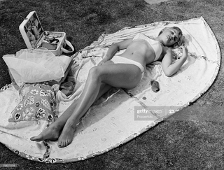 Jill Ireland feet photo 7
