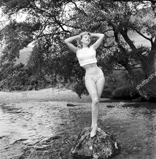 Jill Ireland feet photo 2