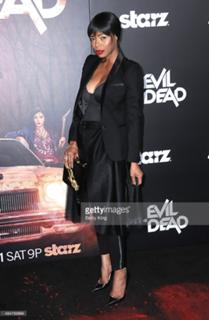 Jill Marie Jones feet photo 9