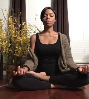 Jill Marie Jones feet photo 10