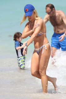 Jill Martin feet photo 11