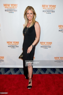 Jill Martin feet photo 7