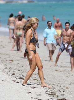Jill Martin feet photo 19
