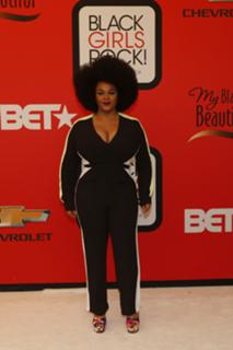 Jill Scott feet photo thumbnail