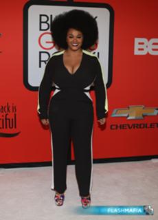 Jill Scott feet photo thumbnail