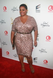 Jill Scott feet photo thumbnail