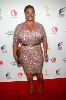 Jill Scott feet photo thumbnail