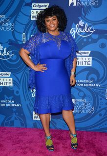 Jill Scott feet photo thumbnail