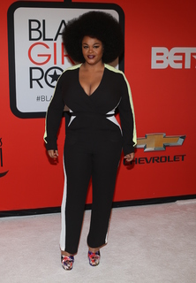 Jill Scott feet photo thumbnail