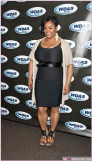 Jill Scott feet photo thumbnail