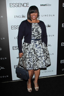 Jill Scott feet photo thumbnail