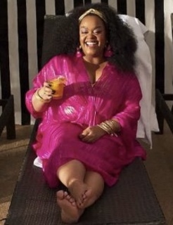 Jill Scott feet photo thumbnail
