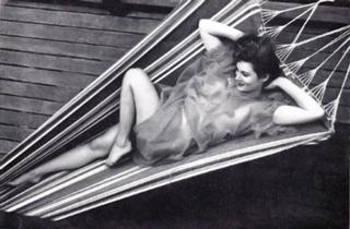 Jill St. John feet photo thumbnail