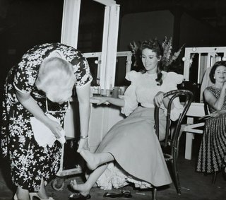 Jill St. John feet photo thumbnail