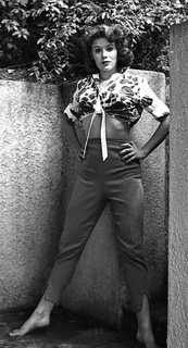 Jill St. John feet photo thumbnail