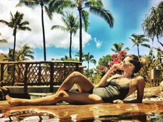 Jill Wagner feet photo thumbnail