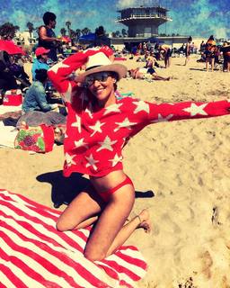 Jill Wagner feet photo thumbnail