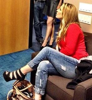 Jillian Barberie feet photo thumbnail