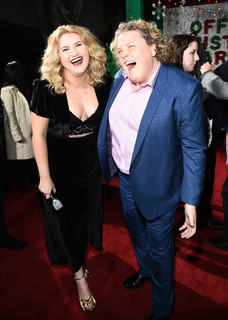 Jillian Bell feet photo thumbnail