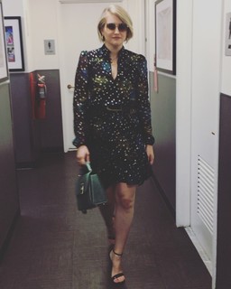 Jillian Bell feet photo thumbnail