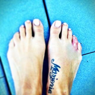 Jillian Harris feet photo thumbnail