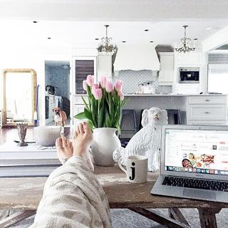 Jillian Harris feet photo thumbnail