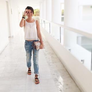 Jillian Harris feet photo thumbnail