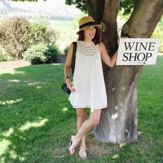Jillian Harris feet photo thumbnail