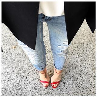 Jillian Harris feet photo thumbnail