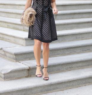 Jillian Harris feet photo thumbnail