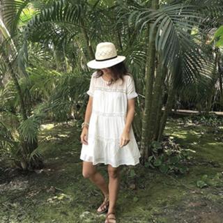 Jillian Harris feet photo thumbnail