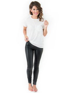 Jillian Harris feet photo thumbnail