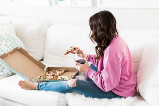 Jillian Harris feet photo thumbnail