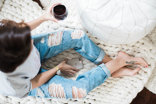 Jillian Harris feet photo thumbnail