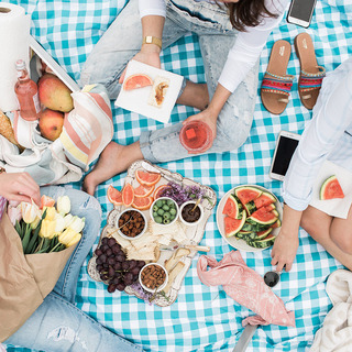 Jillian Harris feet photo thumbnail