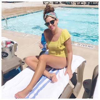 Jillian Harris feet photo thumbnail