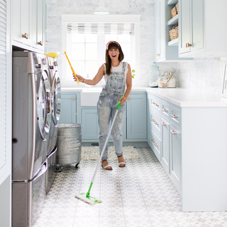 Jillian Harris feet photo thumbnail