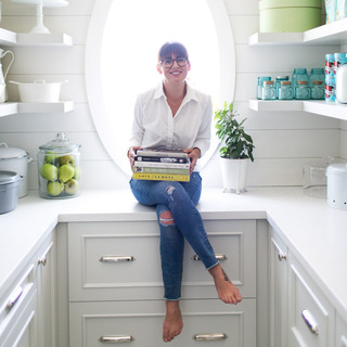 Jillian Harris feet photo thumbnail