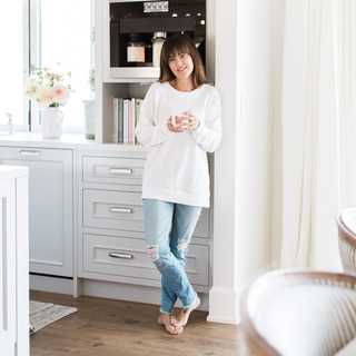Jillian Harris feet photo thumbnail