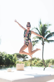Jillian Harris feet photo thumbnail