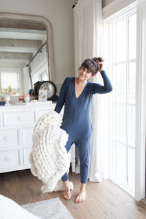 Jillian Harris feet photo thumbnail